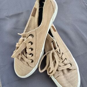 Blowfish Malibu Tan Canvas Sneakers